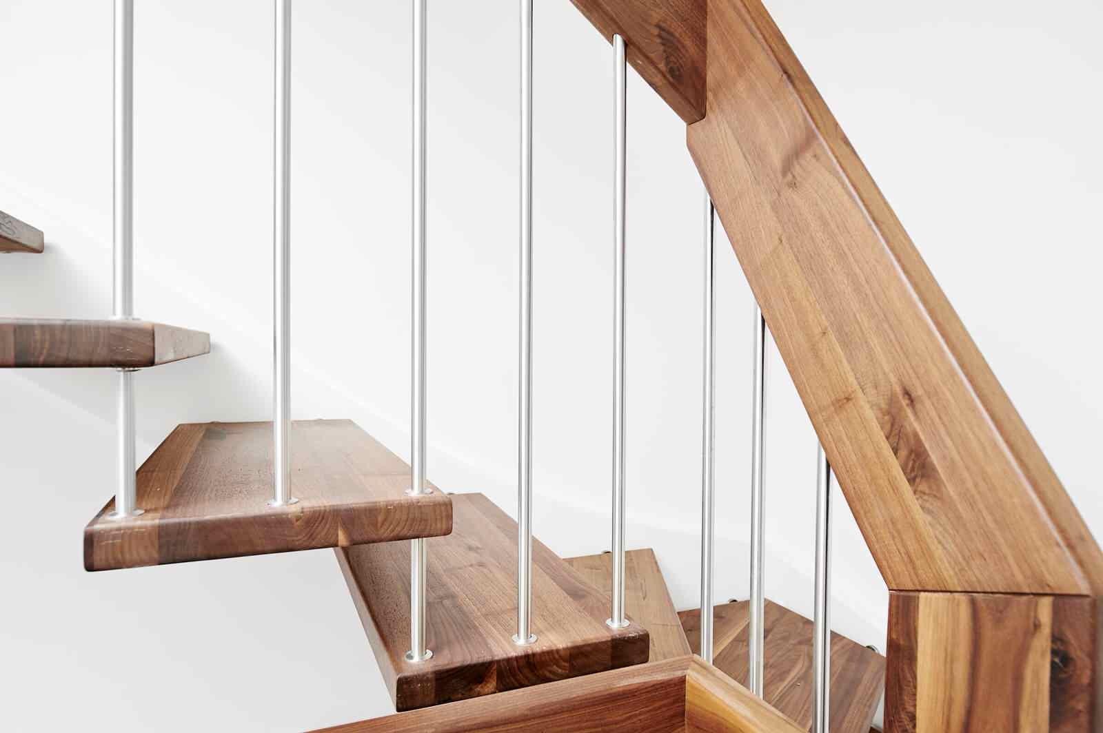 Консольная лестница из дуба