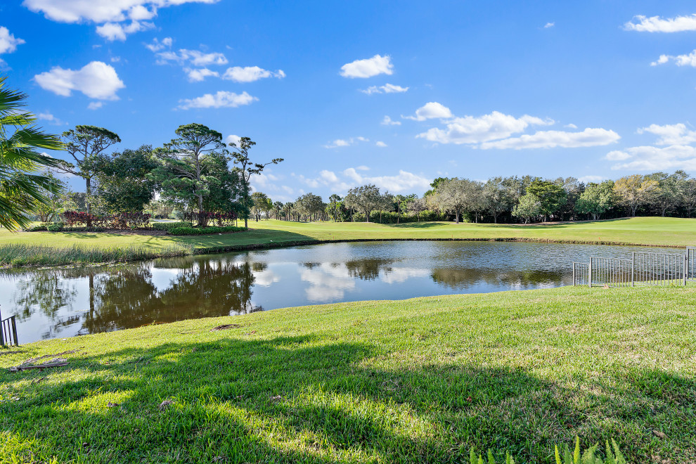 Dreamstar Custom Homes - Frenchman's Creek Custom Home - Palm Beach Gardens, FL
