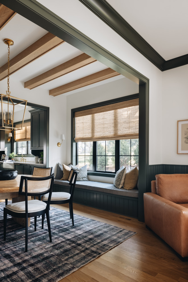 Example of a transitional dining room design in Chicago