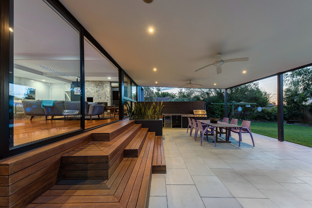 Belrose Modern modern-deck