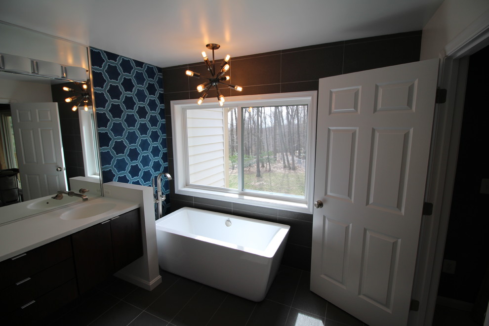 Striking Blue Tile Bath