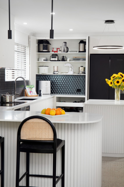 Woody Point Kitchen modern-kitchen