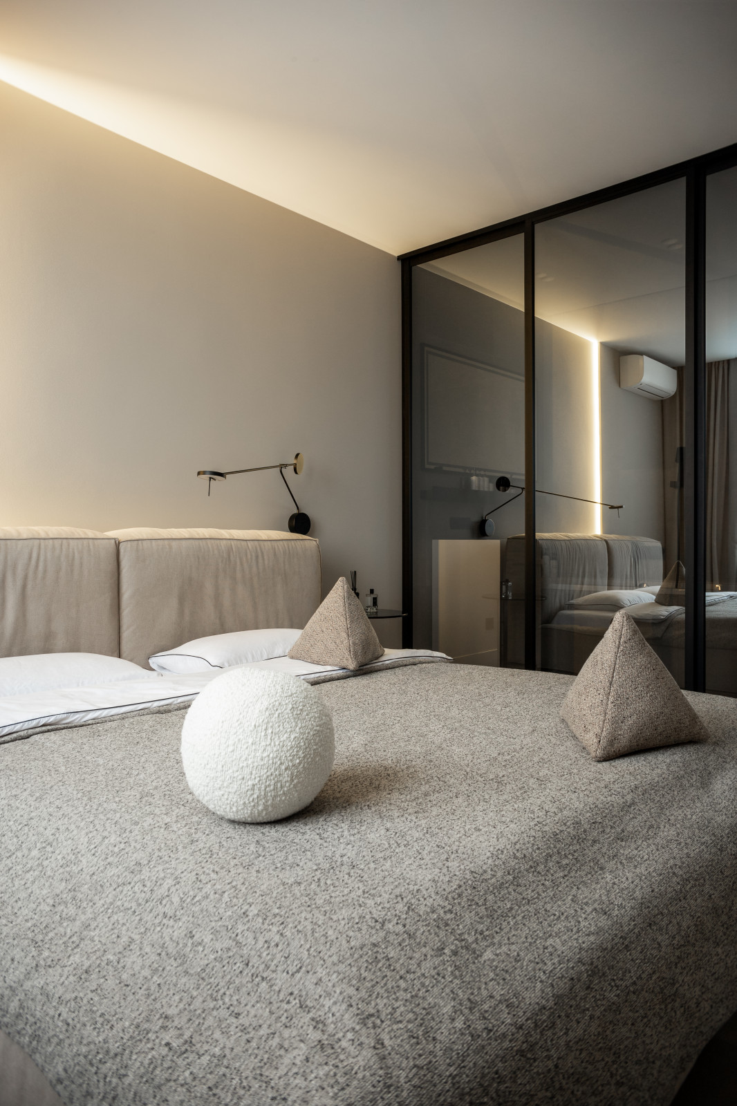 Минимализм с ярким акцентом