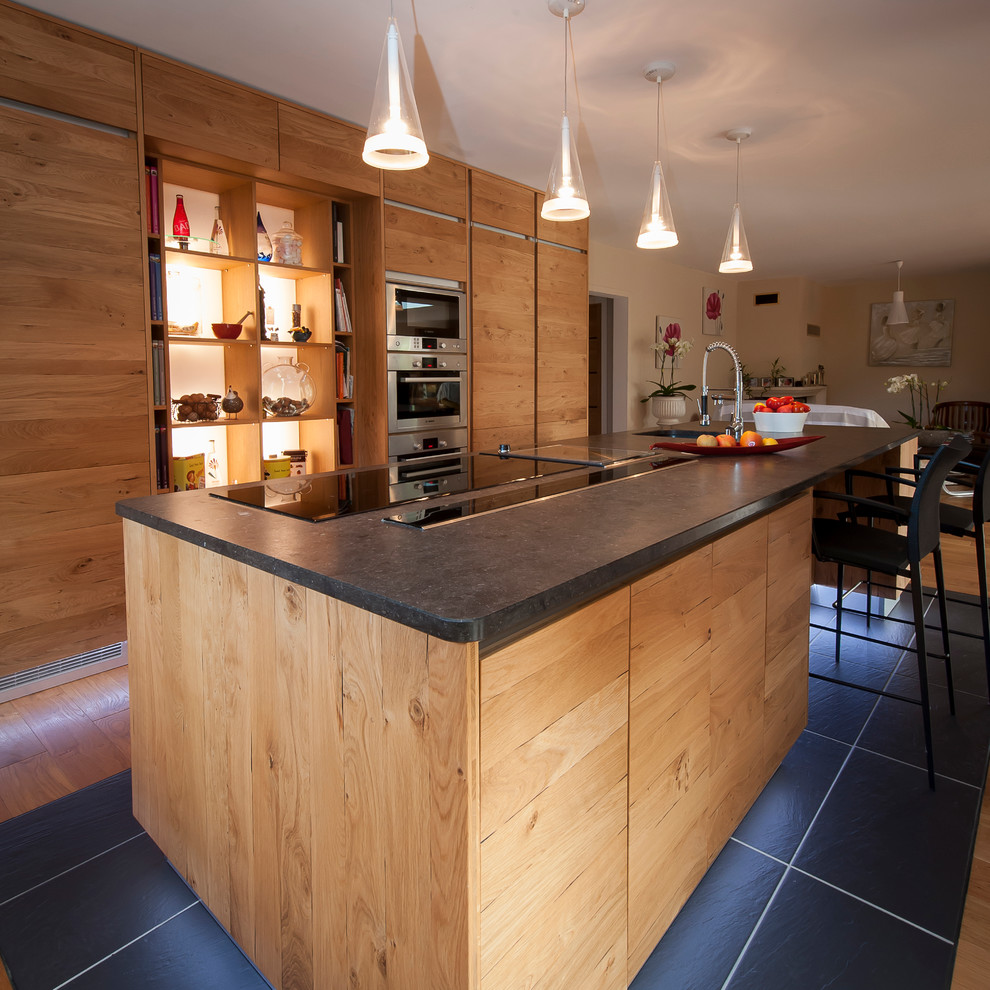 Design ideas for a scandinavian kitchen in Rennes.