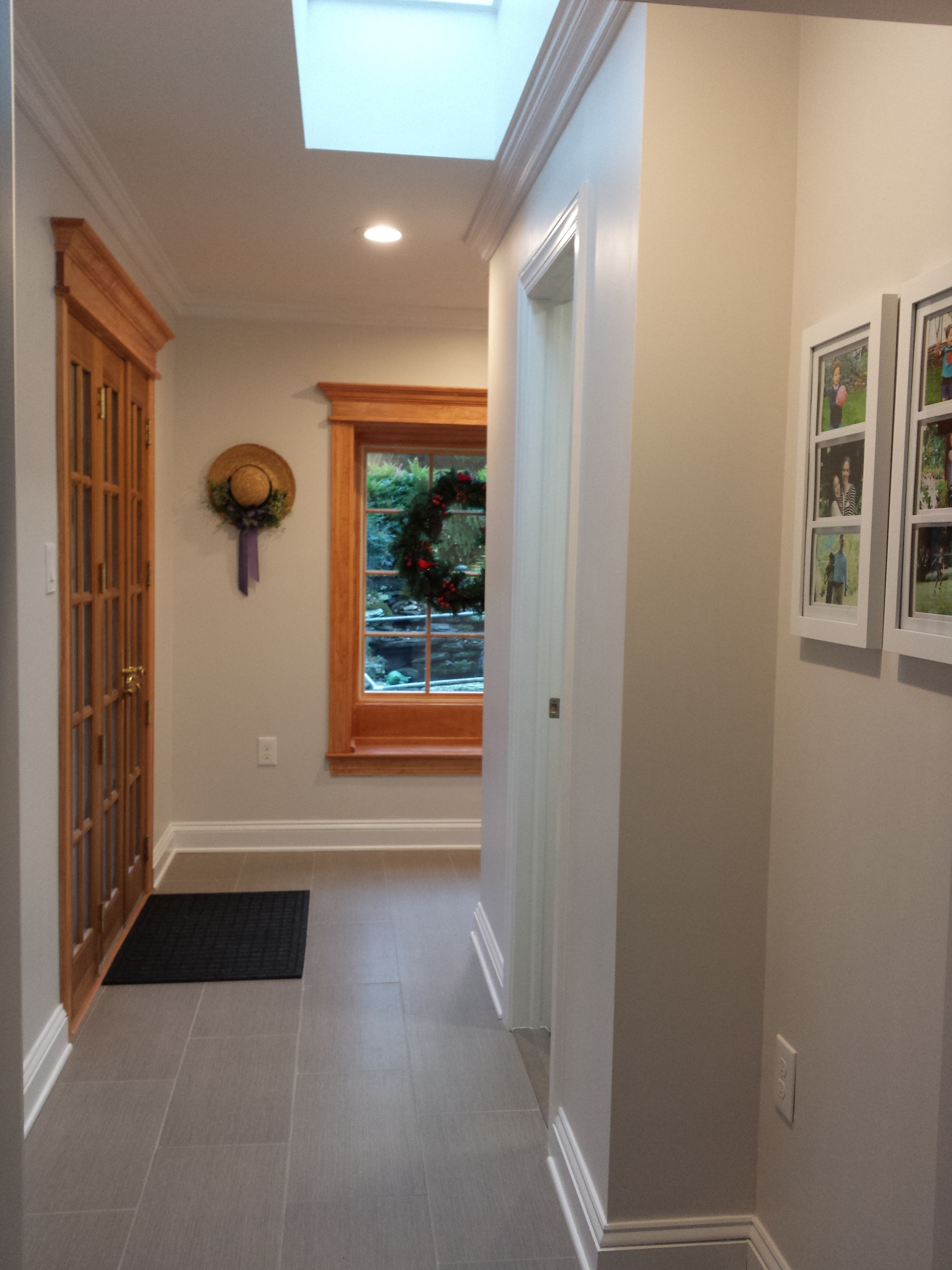 Mudroom with covered patio