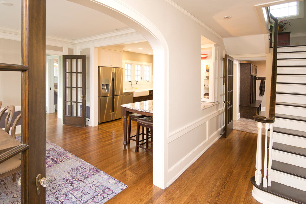 Inspiration for a transitional home design remodel in Minneapolis