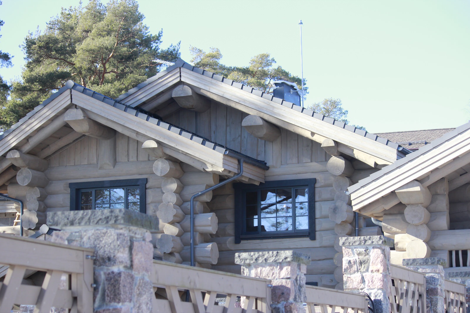 Дом из сибирского кедра под ключ. 400 кв. м.