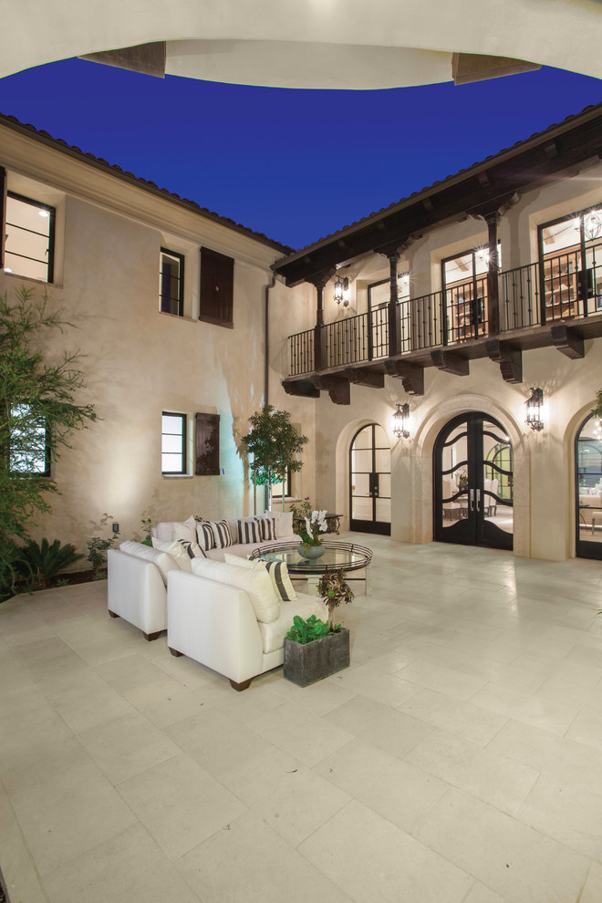Design ideas for a mediterranean patio in Orange County.