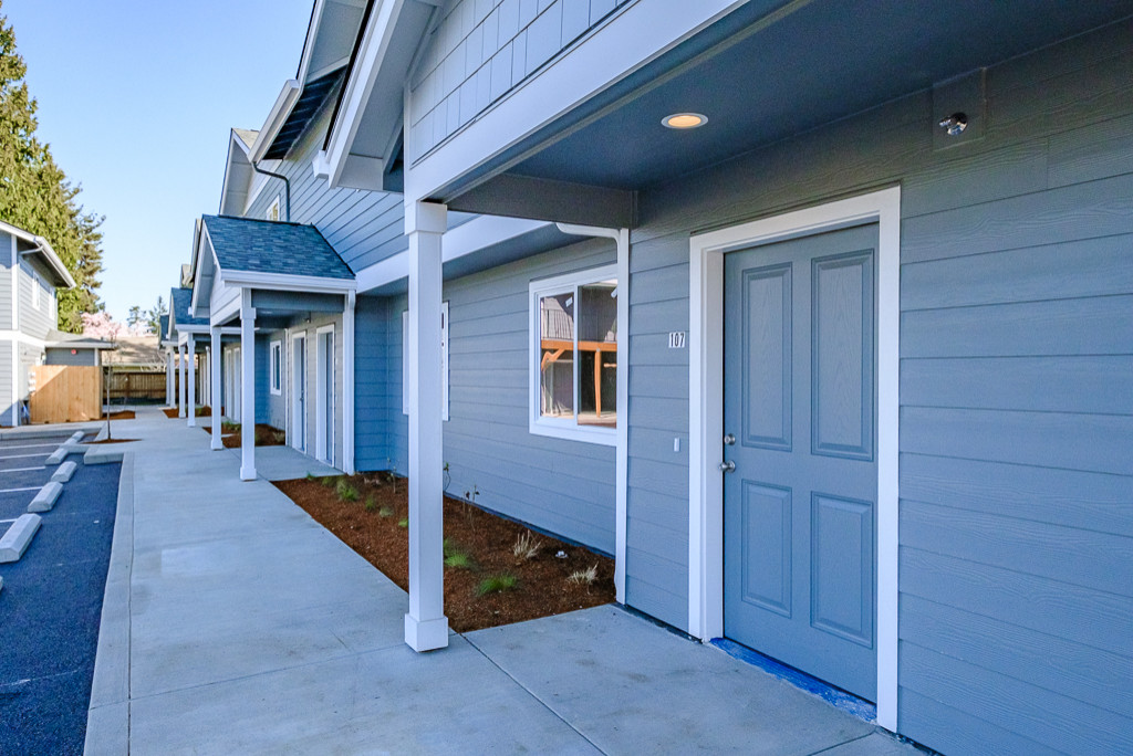 Plymouth Hills Apartments