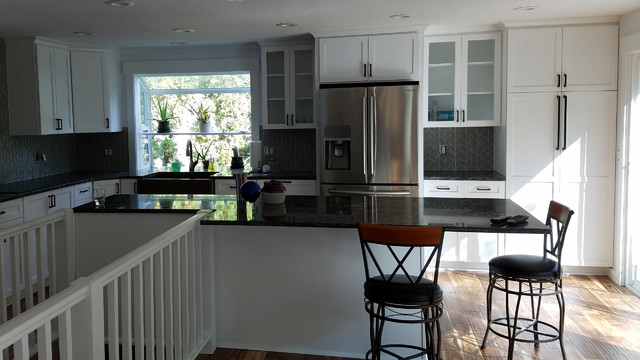 Cedar Mill Kitchen Remodel klassisch-modern-kueche