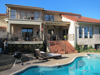 Before and After: 3 Back Porches That Upgrade Outdoor Living (9 photos)