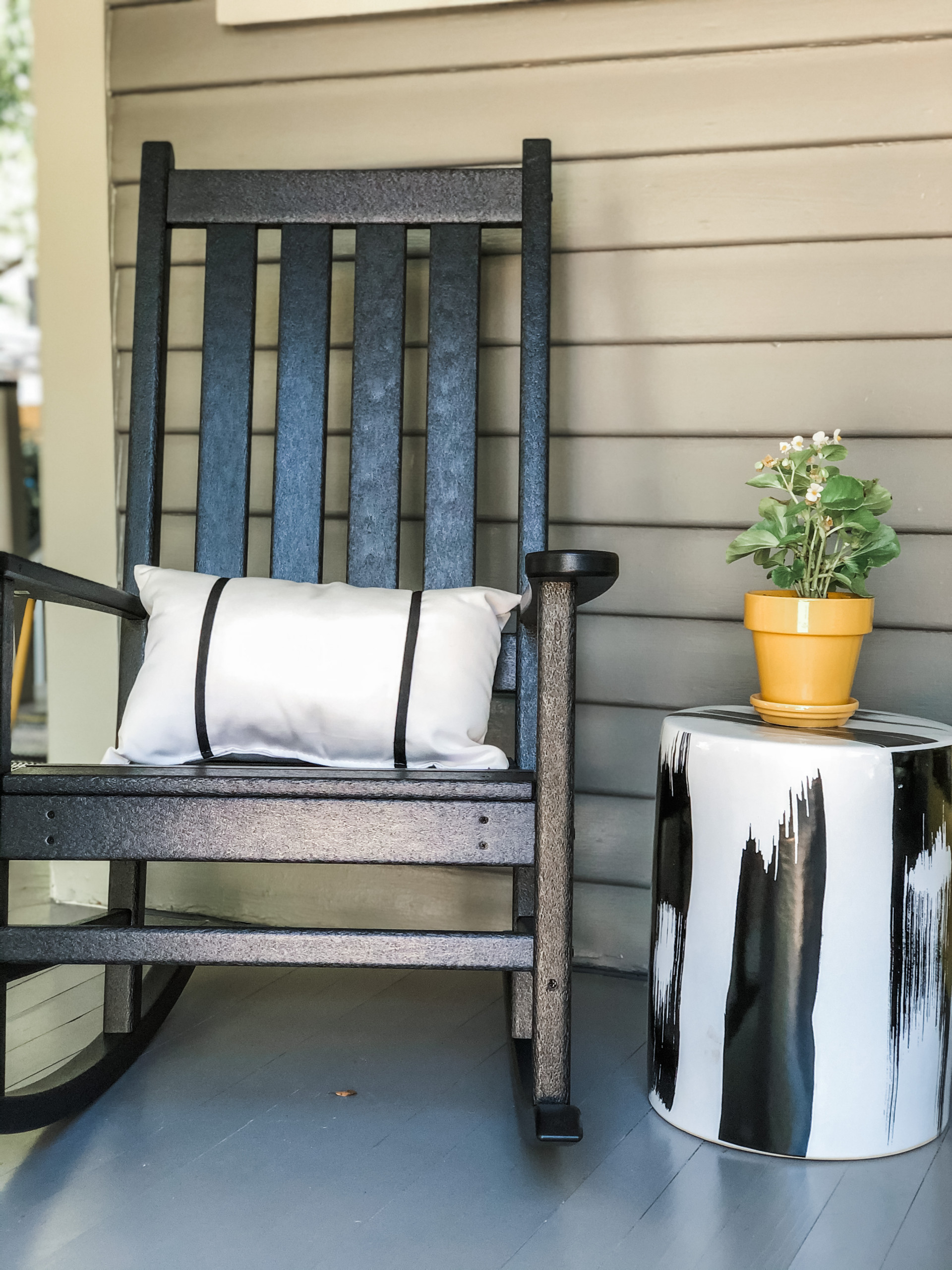 Sunnyside - Front Porch