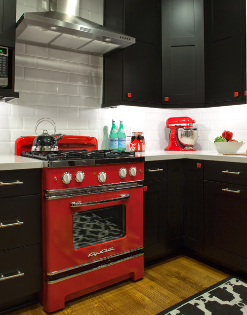 Fun Retro Kitchens have colorful appliances that make your kitchen unforgettable.