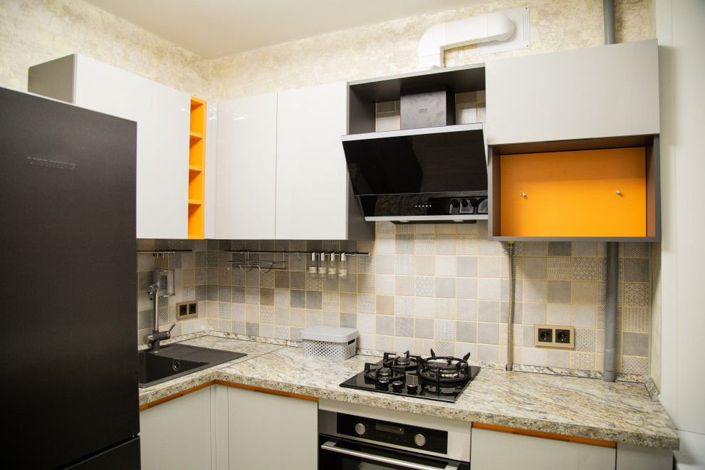 Маленькая угловая кухня