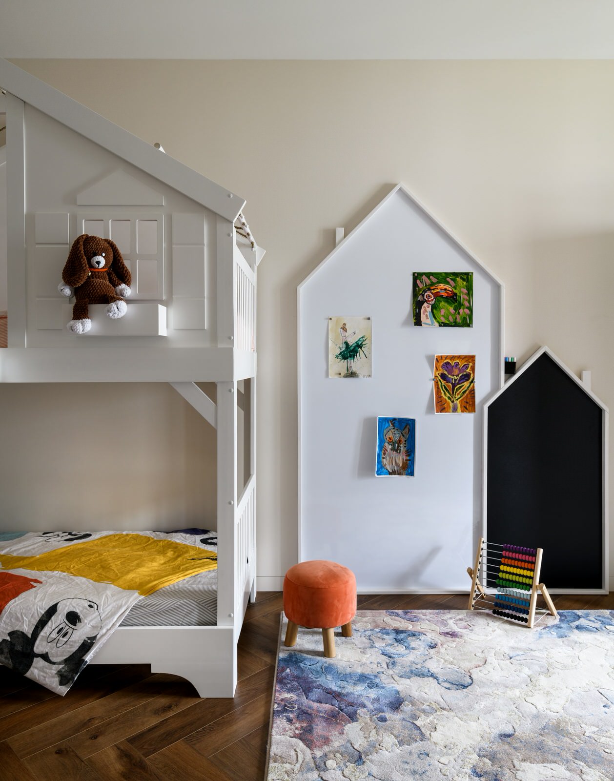 Трехкомнатная квартира с санузлом при спальне