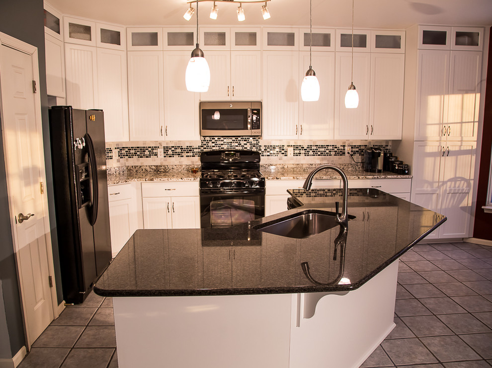 Inspiration for a transitional kitchen remodel in Baltimore