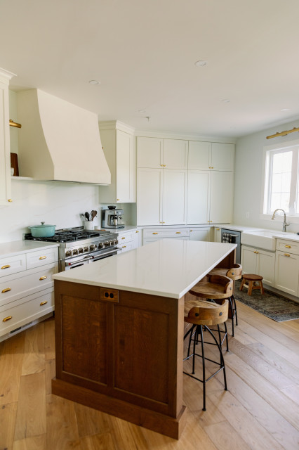 Sutton Kitchen transitional-kitchen