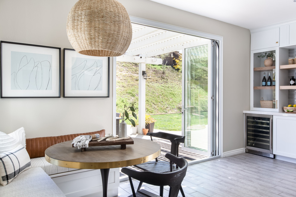Dining room - transitional dining room idea