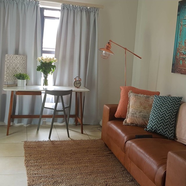 Low cost elegance moderne-dagligstue