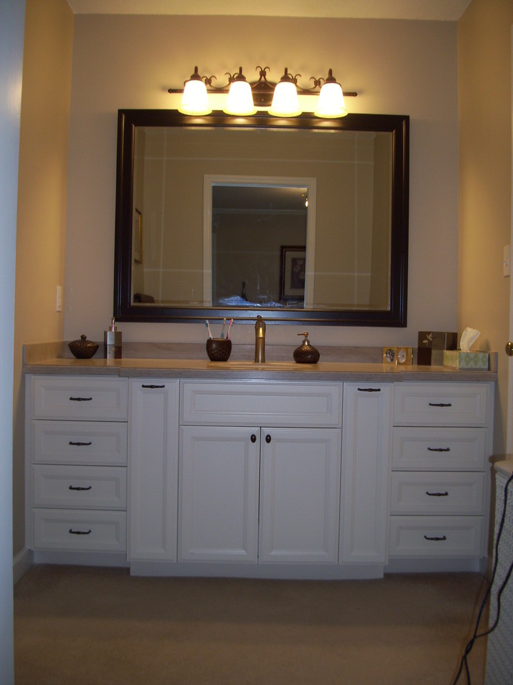 Bathrooms & Bathroom Vanities