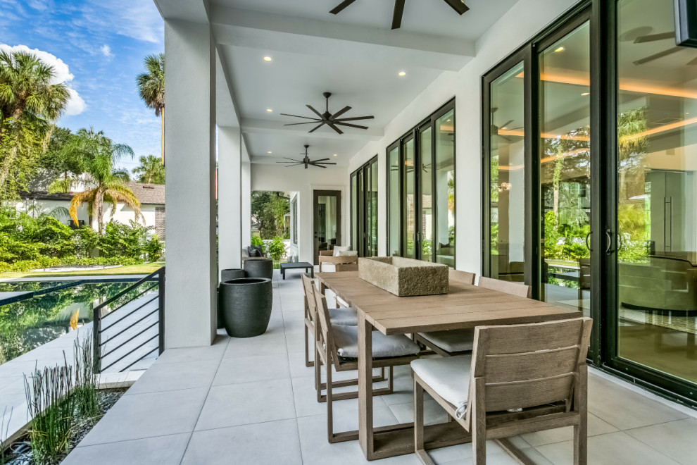 Key West-Style Modern Pool Home