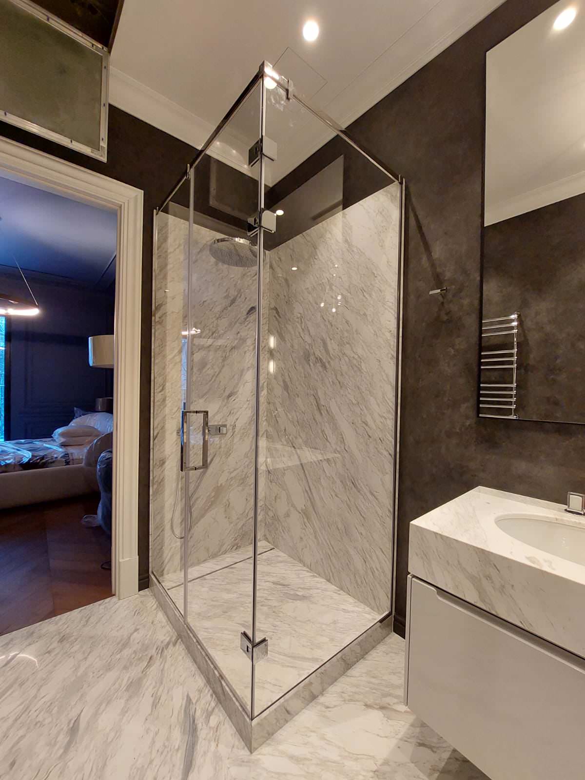 Душевая кабина/ванная комната