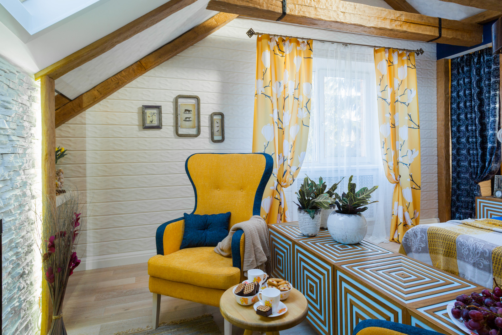 Яркие спальни