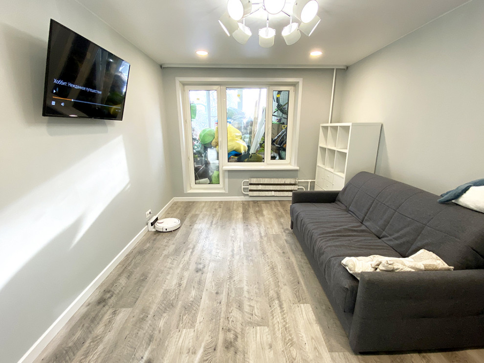 Гостиная с диваном и телевизором