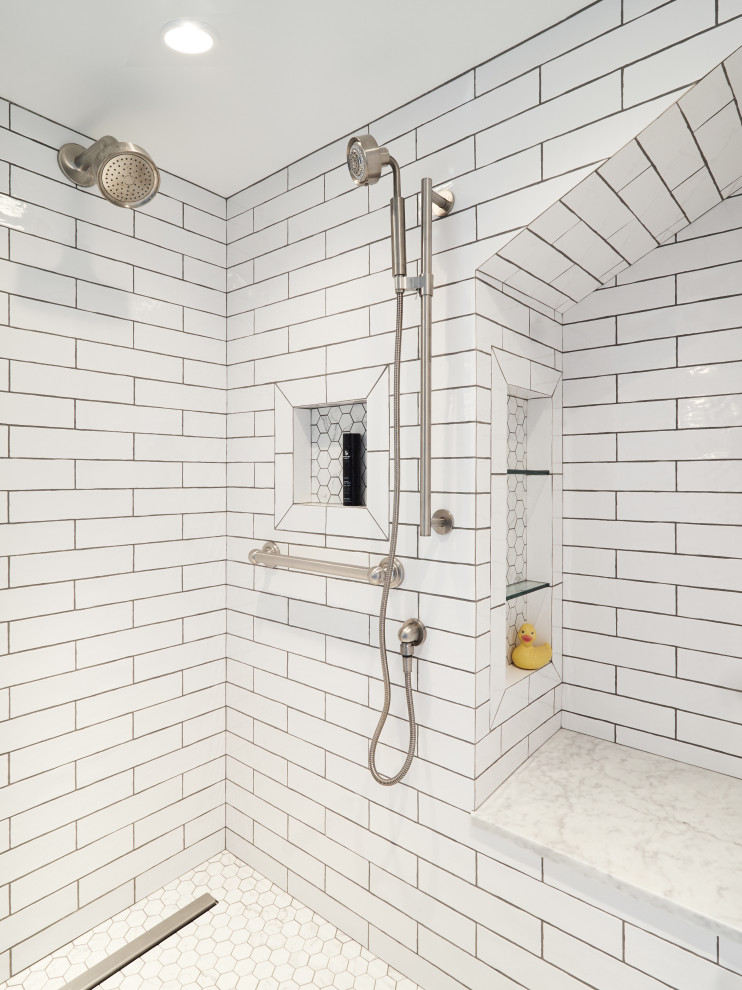 Inspiration for a mid-sized traditional master bathroom in Portland with a corner shower, a wall-mount toilet, white tile, subway tile, blue walls, mosaic tile floors, a pedestal sink, white floor and a hinged shower door.