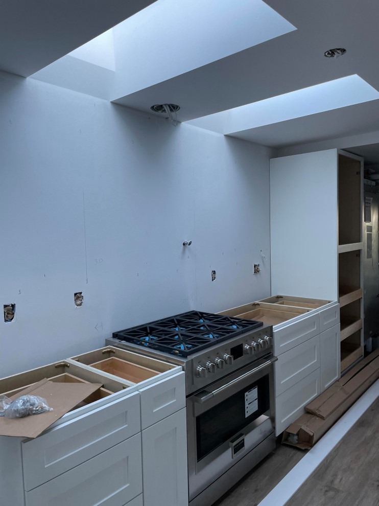 Inspiration for a modern kitchen remodel in Seattle