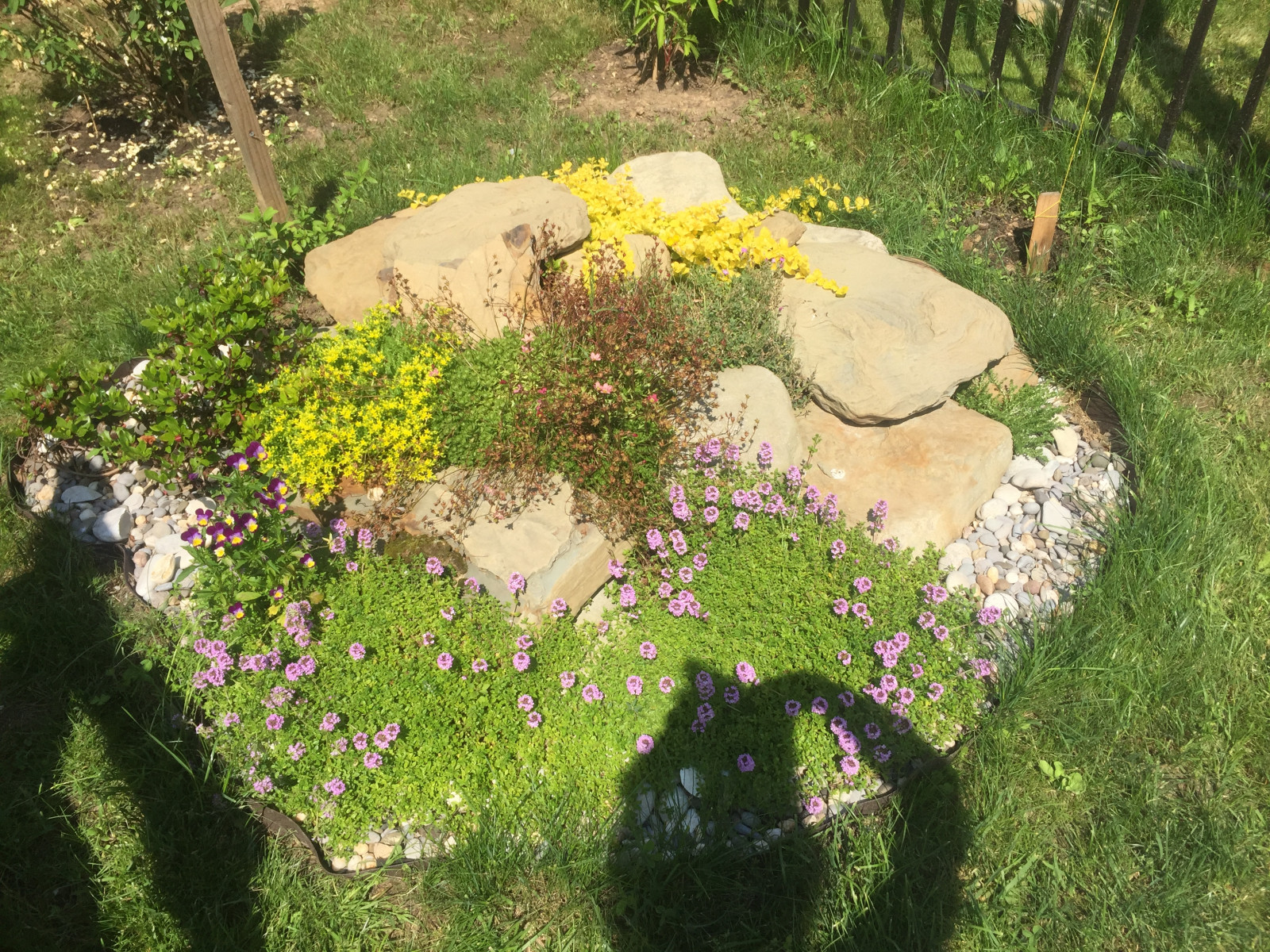 Ландшафтный дизайн участка треугольной формы