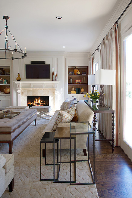 Inspiration for a transitional home design remodel in Houston