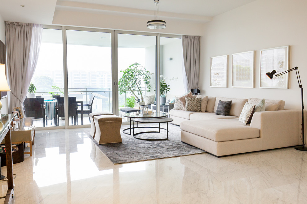 Design ideas for a transitional living room in Singapore.