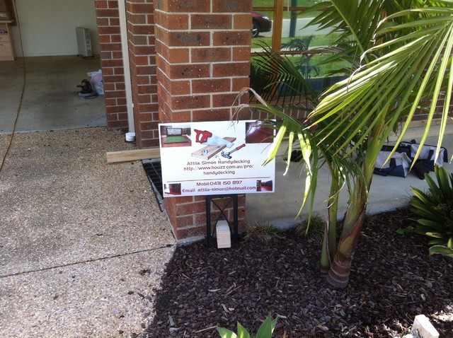 The Jarrah contemporary-deck