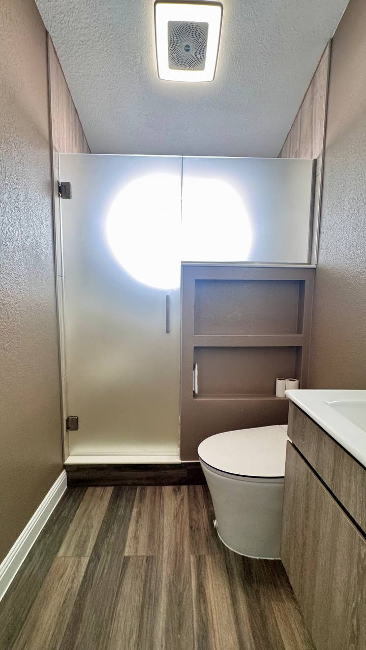 Small Luxury Bathroom