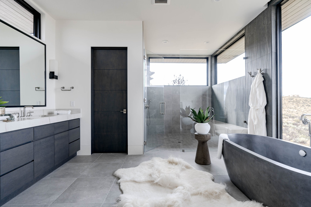 Example of a trendy bathroom design in Salt Lake City