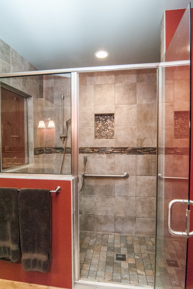 Inspiration for a transitional bathroom in Milwaukee with red walls, slate floors and grey floor.
