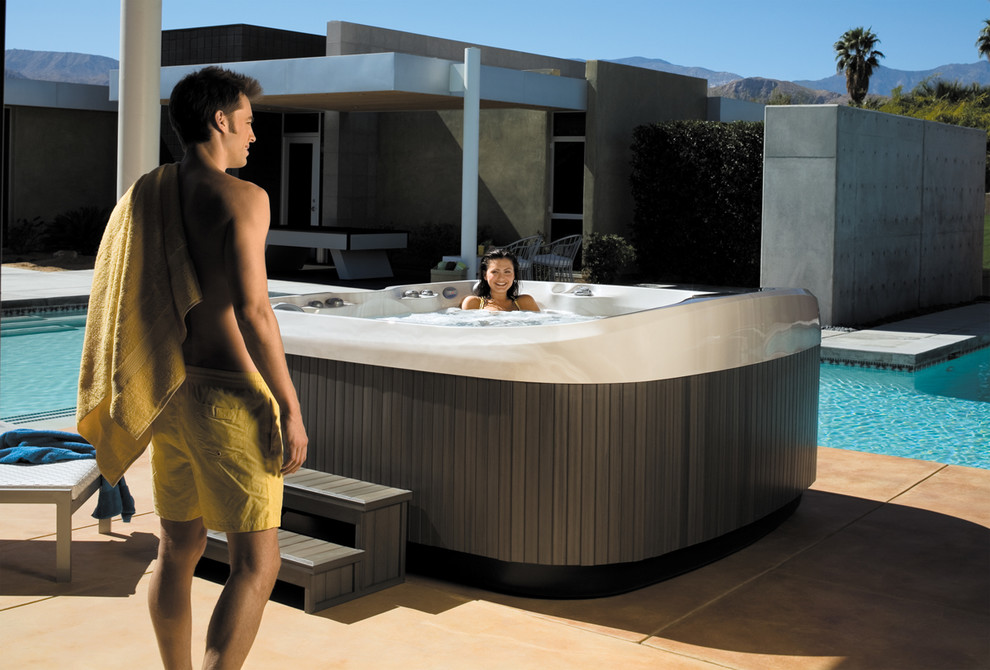 Jacuzzi® Hot Tub Installations San Francisco by Paradise Valley