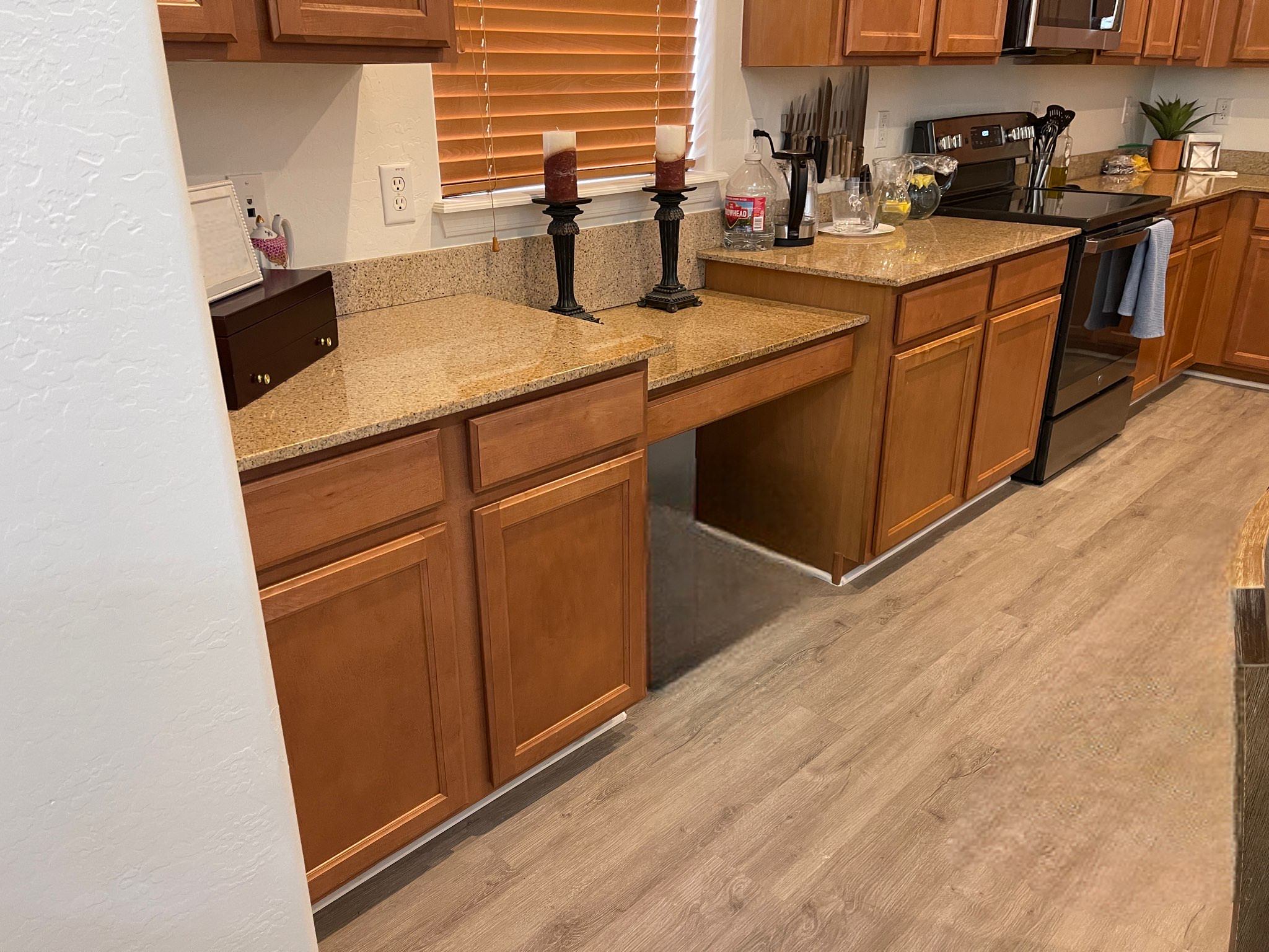 Kitchen and Bathroom White Shaker Reface