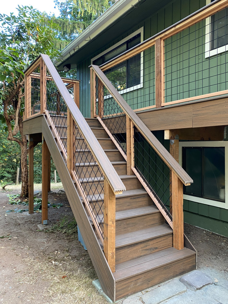Deck - craftsman deck idea in Seattle