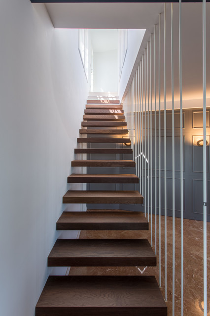 OZN | The english house classique-escalier