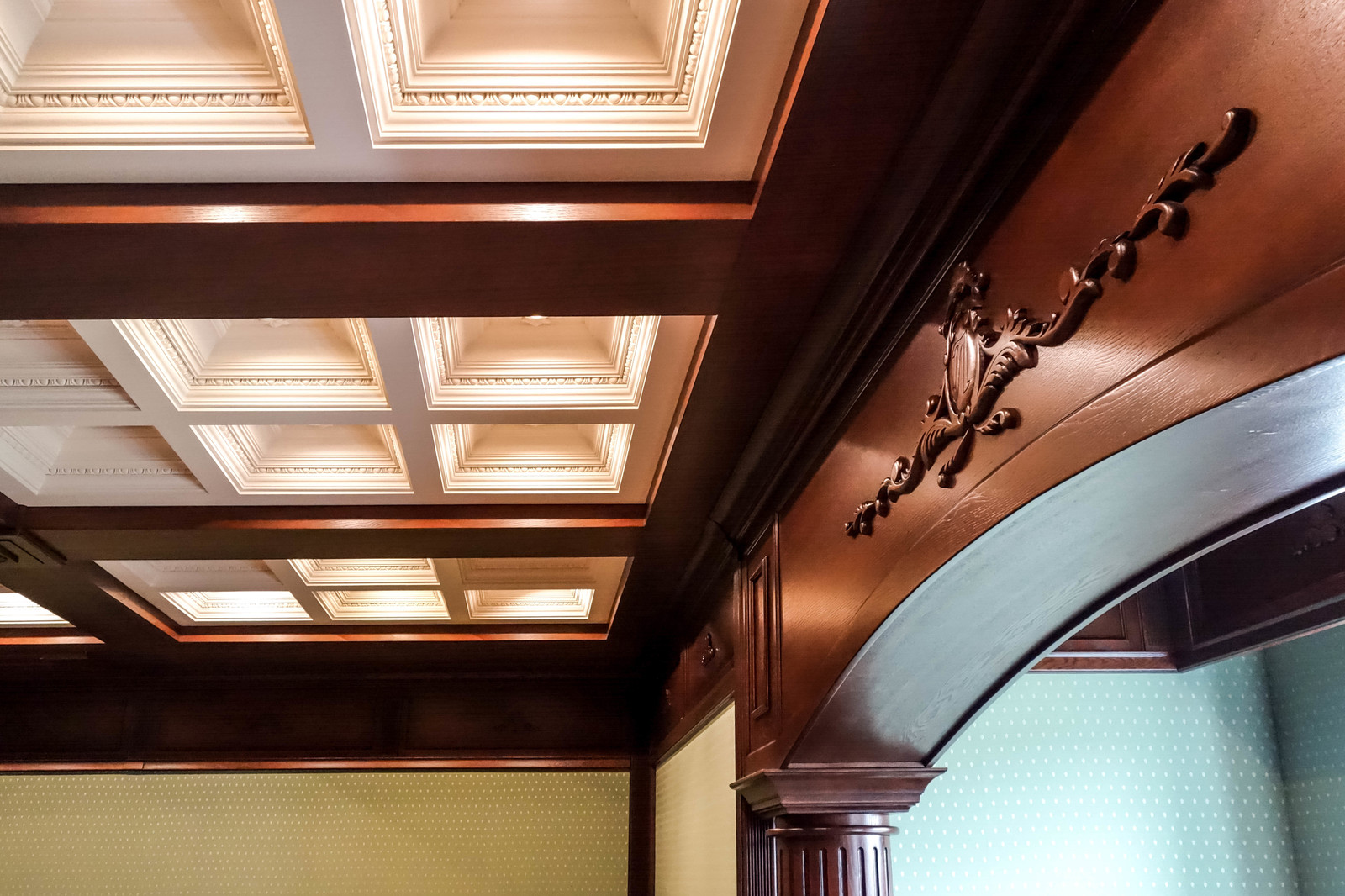 Кессонные потолки