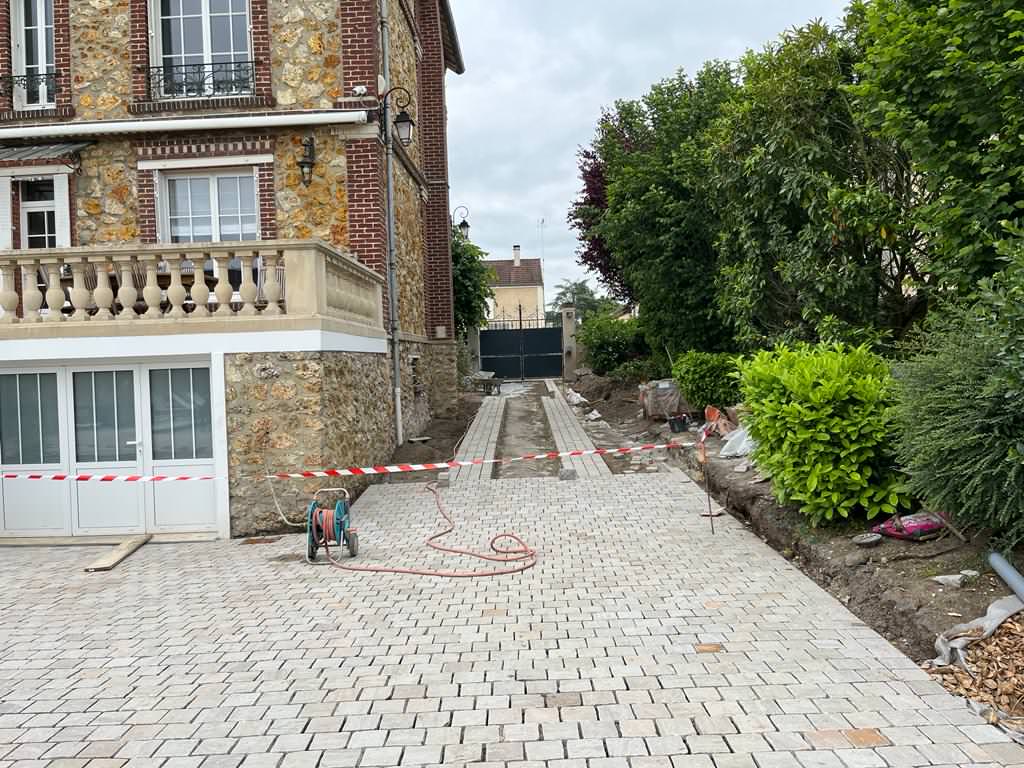 Conception et réalisation d'un extérieur moderne et élégant