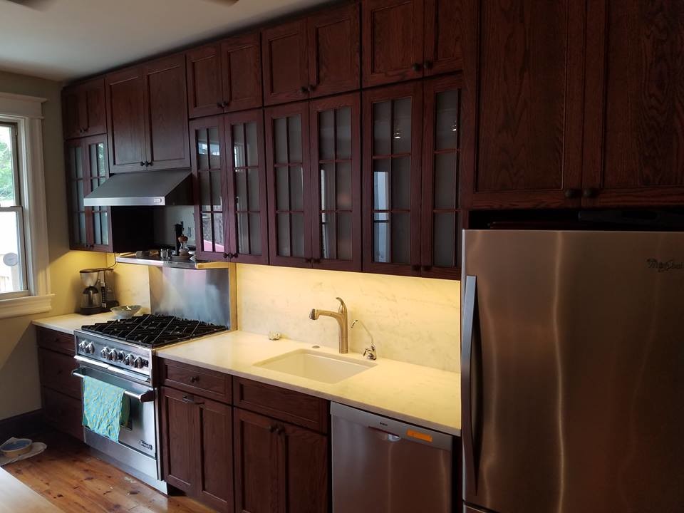 Example of a transitional kitchen design in DC Metro