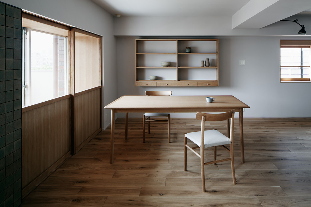 Design ideas for a world-inspired home in Yokohama.