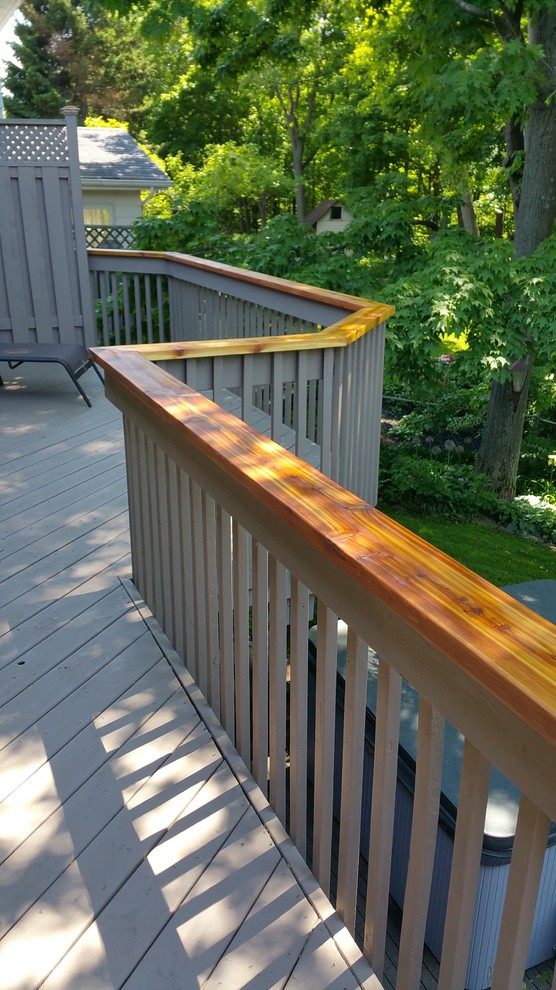 Elegant deck photo in Toronto