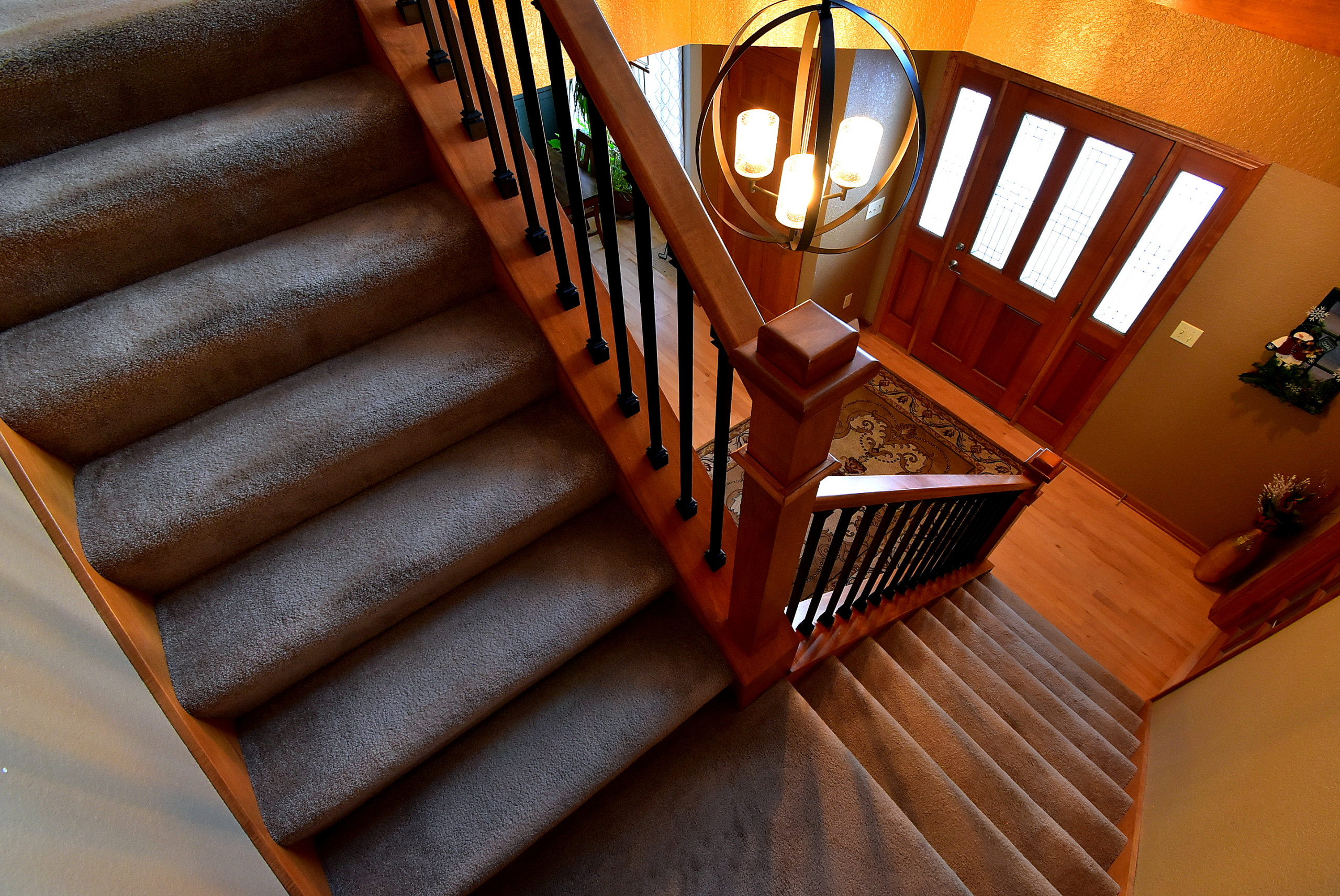 New Berlin Residence - Updated Handrail