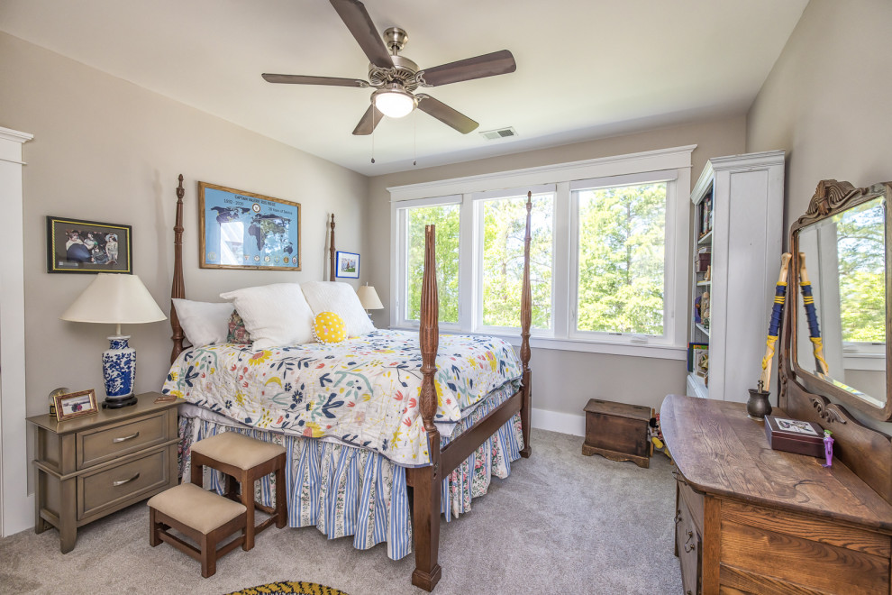 Home design - transitional home design idea