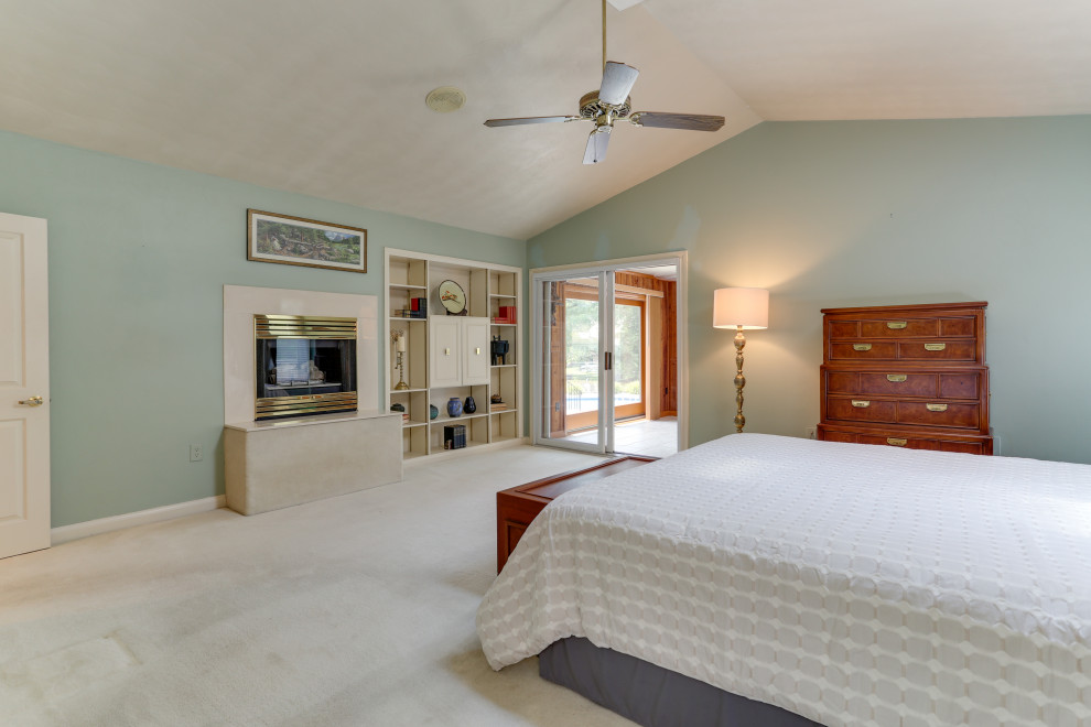 This is an example of a coastal bedroom in DC Metro.