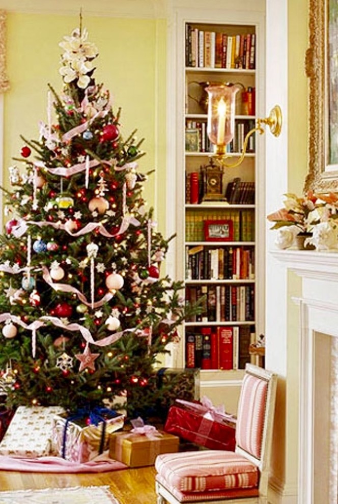 Home design - transitional home design idea in Chicago